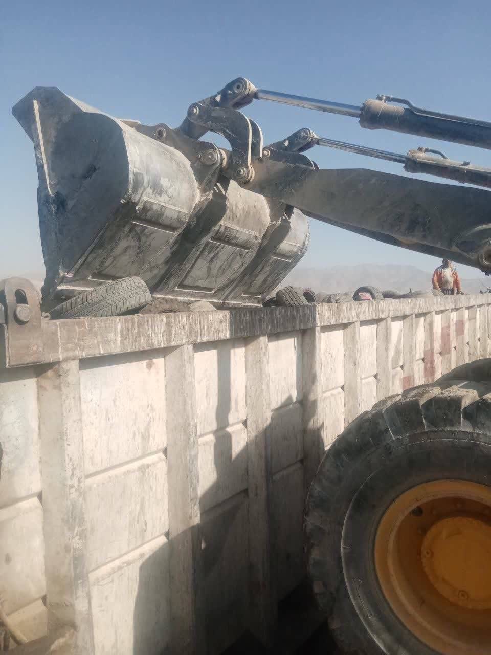 اجرای طرح جمع آوری و مدیریت لاستیک‌های مستعمل و فرسوده سطح شهر و انتقال آنها به مجتمع های بازیافت.