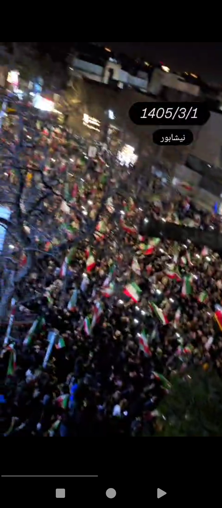 🎥 اجتماع پرشور بیعت مردم نیشابور با مداحی حاج مهدی رسولی از نمایی دیگر..🇮🇷🇮🇷🏴🏴  🗓 ۳ فروردین ۱۴۰۵ ▫️ دفتر صدا و سیمای جمهوری اسلامی