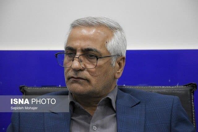 معاون امنیتی استانداری خراسان رضوی: حملات امشب مشهد تلفات جانی نداشته است  شمقدری در گفت‌وگو با ایسنا با اشاره به فعال‌شدن پدافند مشهد در ساعت ۲۱:۱۲ امشب: 🔹️در محدوده اطراف فرودگاه مشهد پرتابه اصابت کرده بود و پدافند مشهد نیز به‌موقع فعال شد.‌