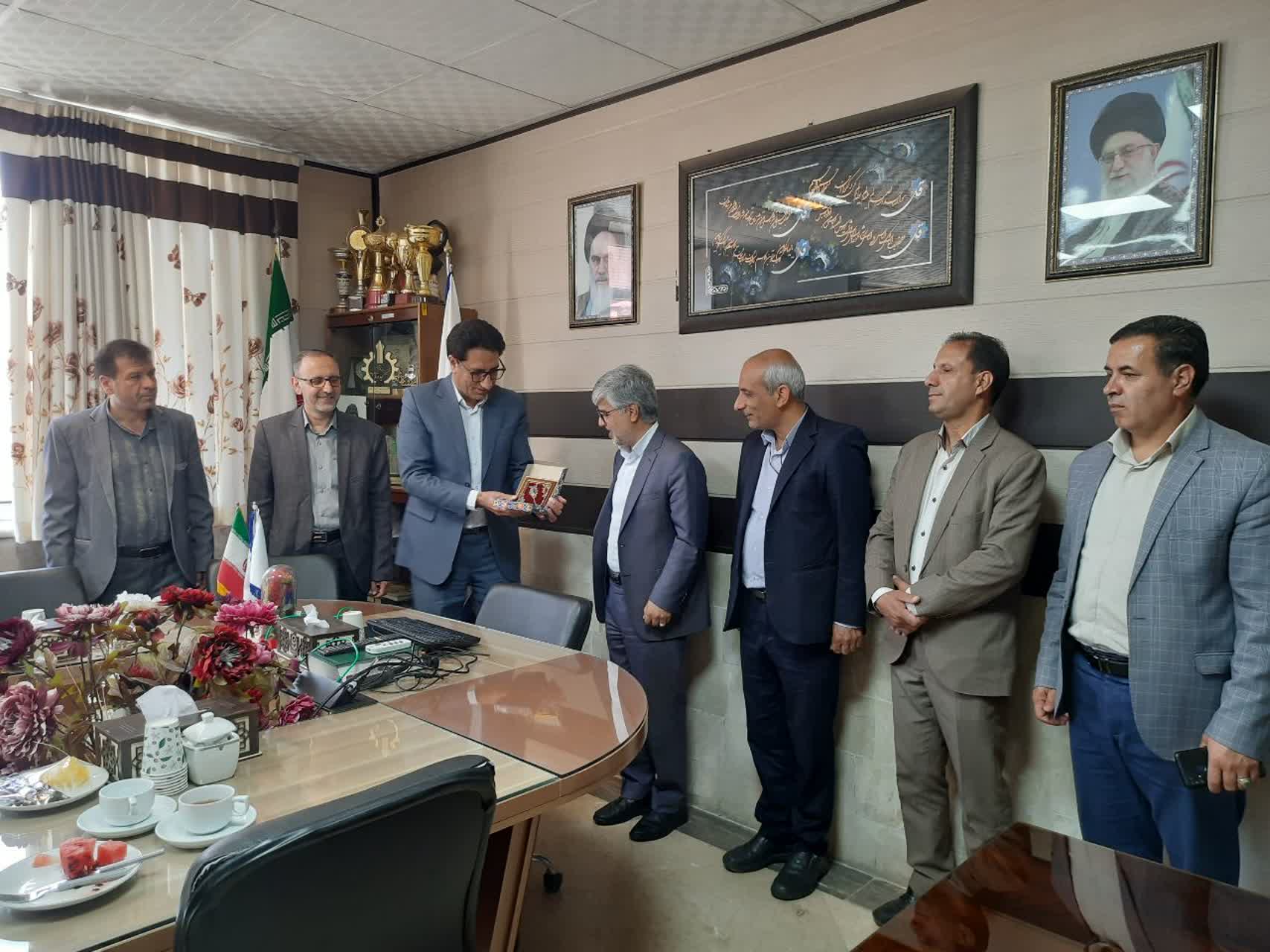 تجلیل شهردار نیشابور از مقام معلم در دیدار با رئیس و اساتید و کارکنان دانشگاه فرهنگیان