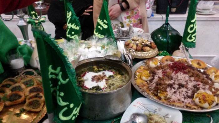 به همت سازمان فرهنگی ورزشی شهرداری  جشنواره غذاهای نذری نیشابور برگزار شد