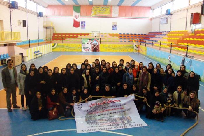 مسابقات طناب کشی ویژه بانوان