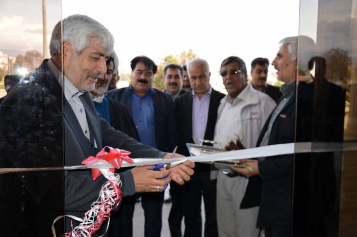 نمایشگاه "آثار مسابقه کشوری طراحی المان میدان امام خمینیره و آثار هنری اعضای نظام مهندسی نیشابور" برگزار شد