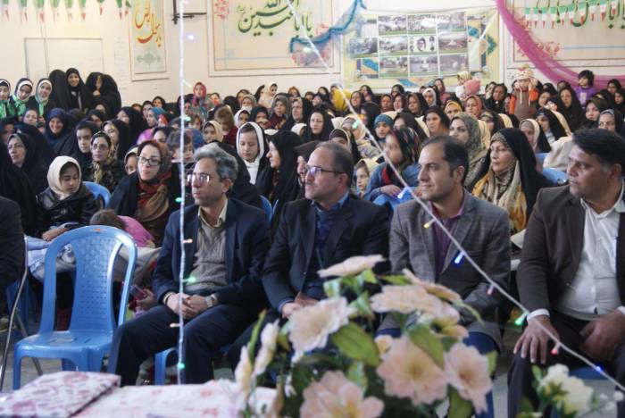 گرامیداشت دهه مبارک فجر در خانه فرهنگ رحمت