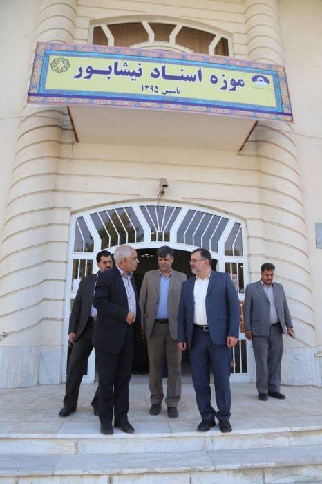 از دریچه دوربین