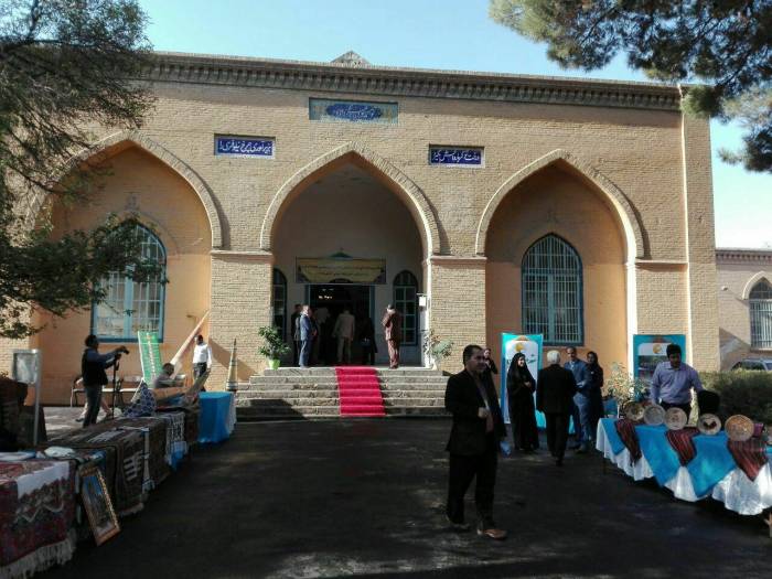  از دریچه دوربین
