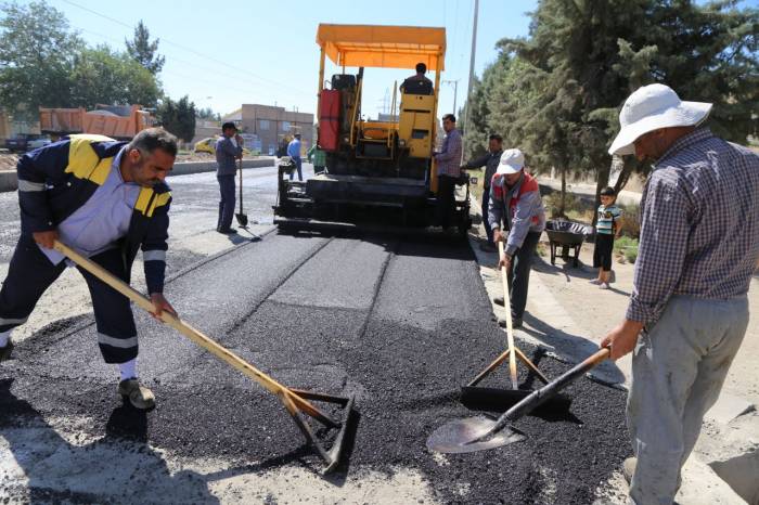 اجرای آسفالت بولوار مهر در منطقه ابراهیمی با 3 میلیارد و 500 میلیون ریال اعتبار