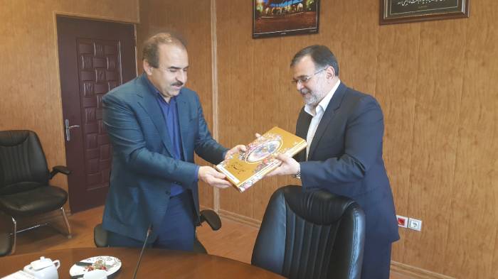 مدیر آموزش و پرورش به همراه معاونان خود با شهردار نیشابور دیدار کردند